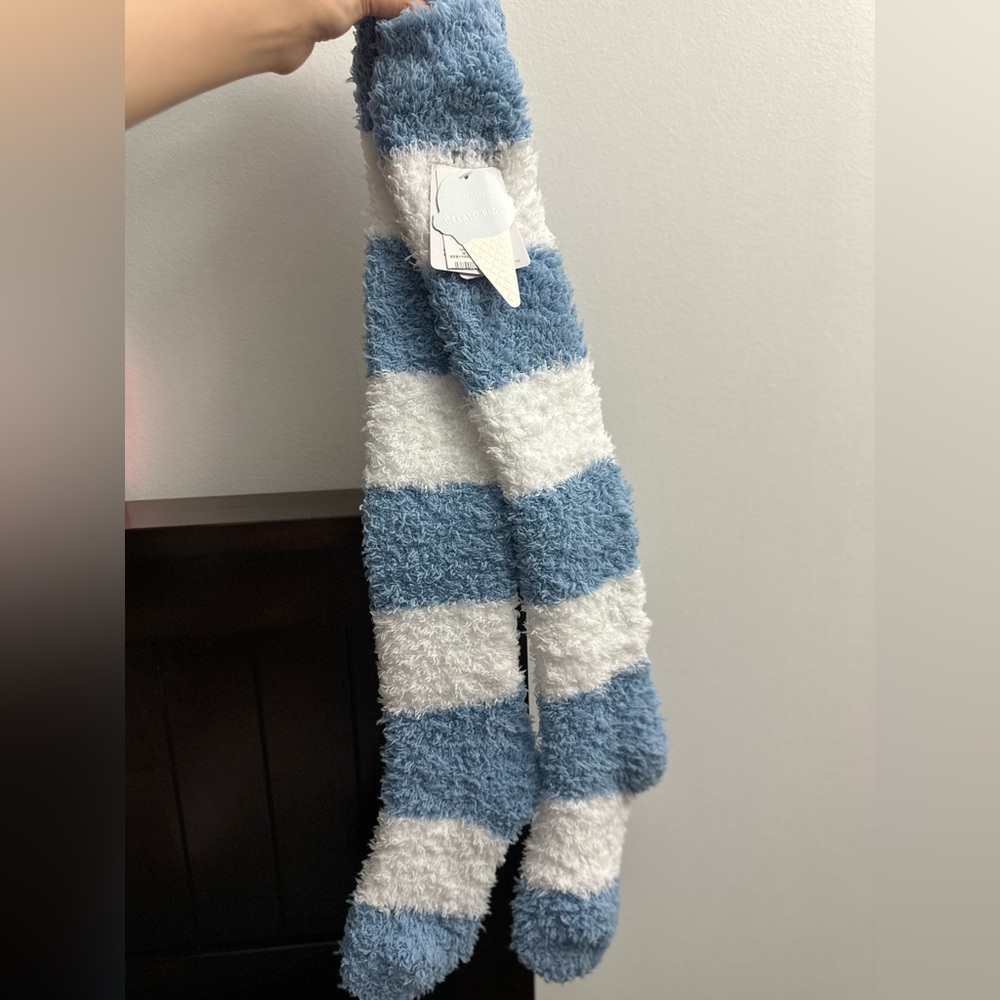 Gelato Pique Blue and White Striped Long Cozy Socks
